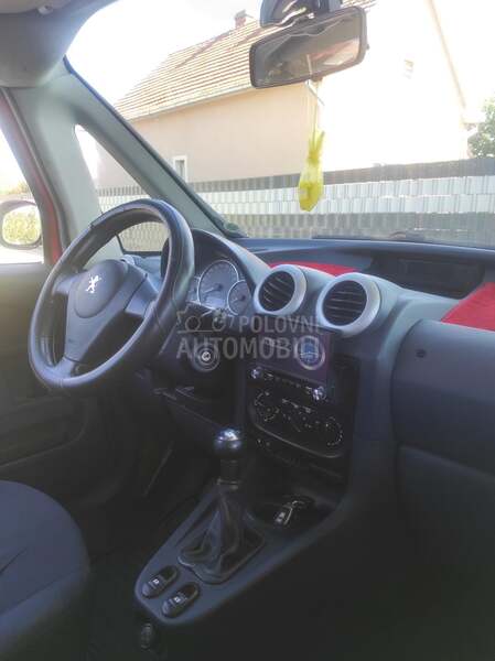Peugeot 1007 