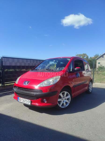 Peugeot 1007 