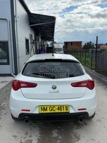 Alfa Romeo Giulietta LED/DNA/17 TOOP