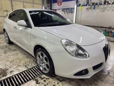Alfa Romeo Giulietta LED/DNA/17 TOOP