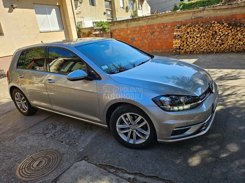 Volkswagen Golf 7 TGI