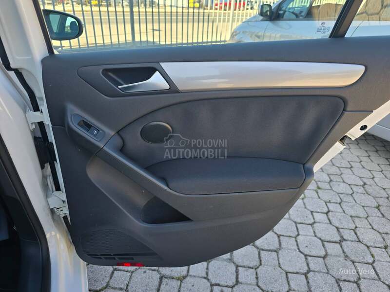 Volkswagen Golf 6 1.6 TDI