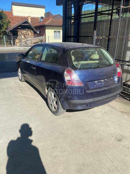 Auto za delove