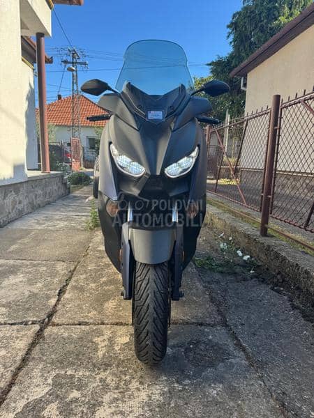 Yamaha XMAX