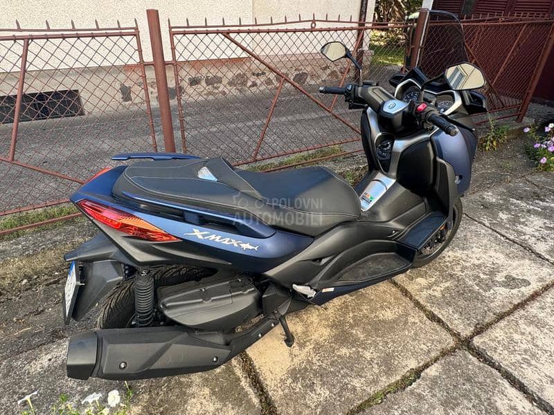 Yamaha XMAX