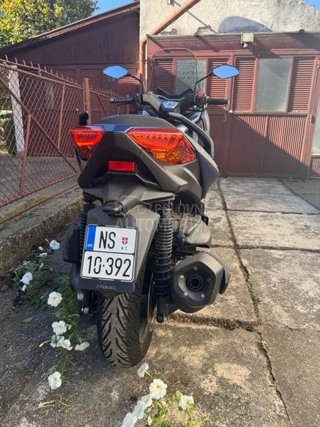 Yamaha XMAX