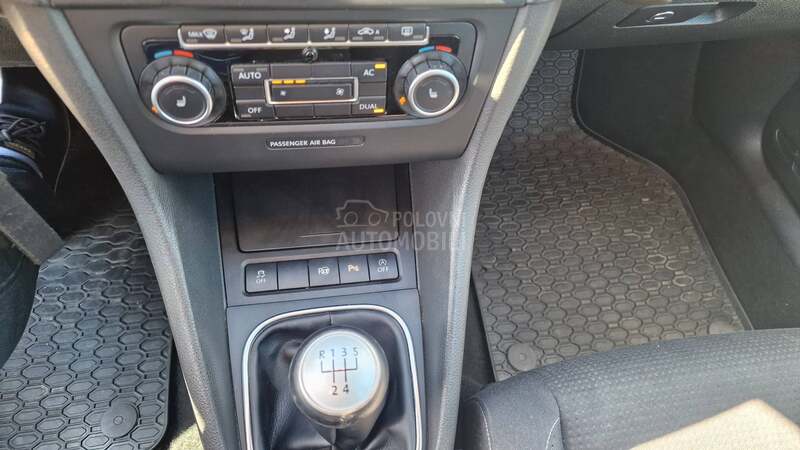 Volkswagen Golf 6 1.6tdi 105k početnik