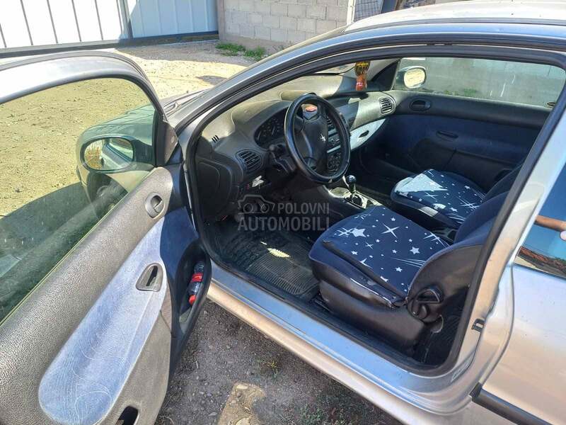 Peugeot 206 1.4 E