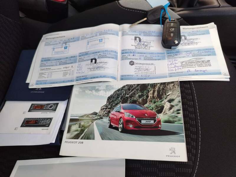 Peugeot 208 1.2 STYLE