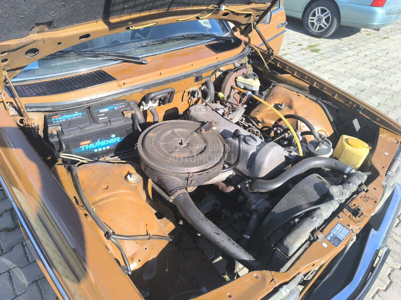Mercedes Benz W123 200d