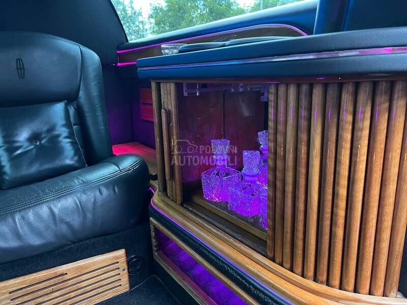 Lincoln Town car ENTERPRISES 4.6