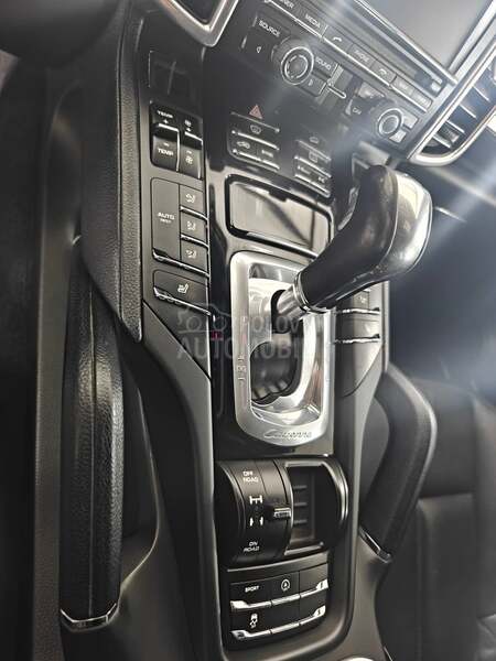 Porsche Cayenne S