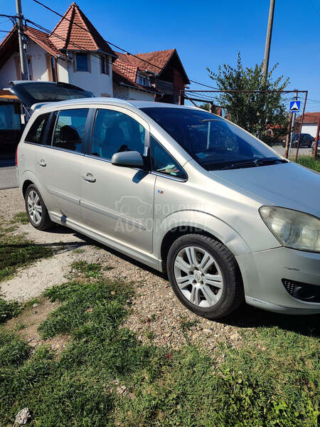 Opel Zafira 