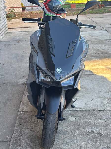 Sym jetX