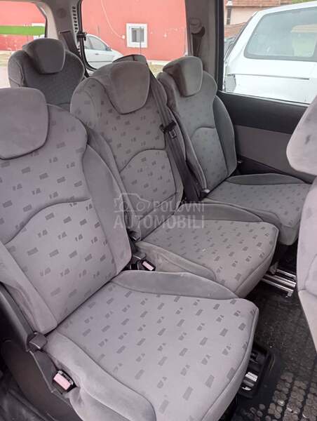 Peugeot 807 2.0 hdi