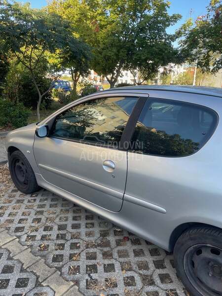 Peugeot 206 1.6