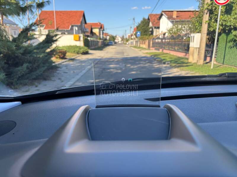 Peugeot 3008 1.6hdiPANO/NAV