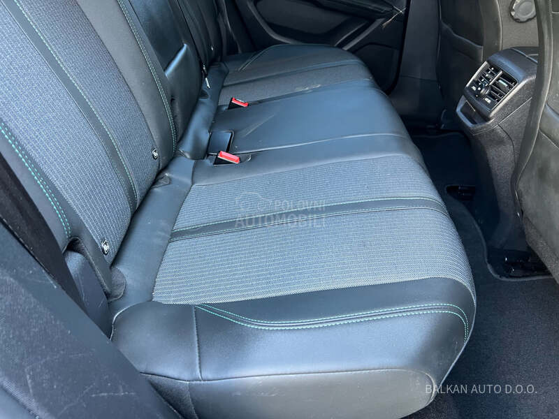 Peugeot 3008 1.5 HDI/ALLURE/LED