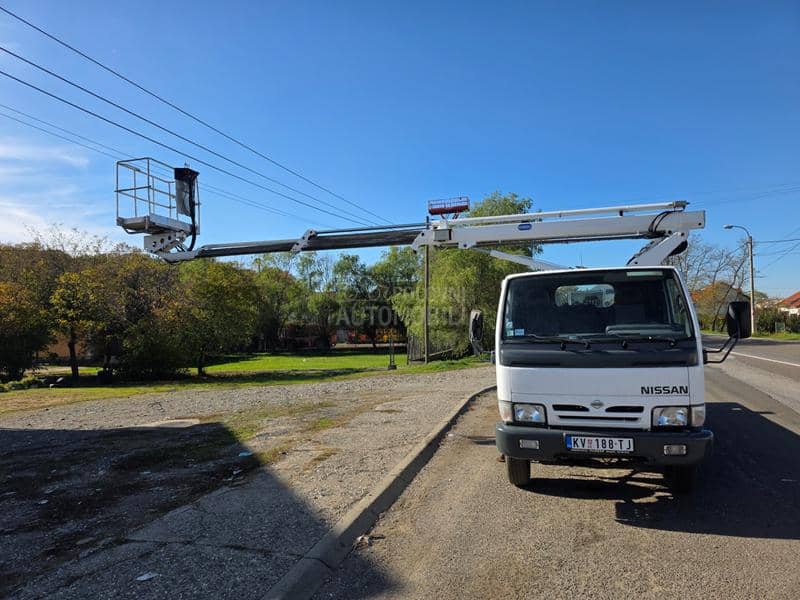Renault CABSTAR E120