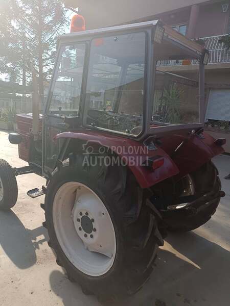 Universal 445