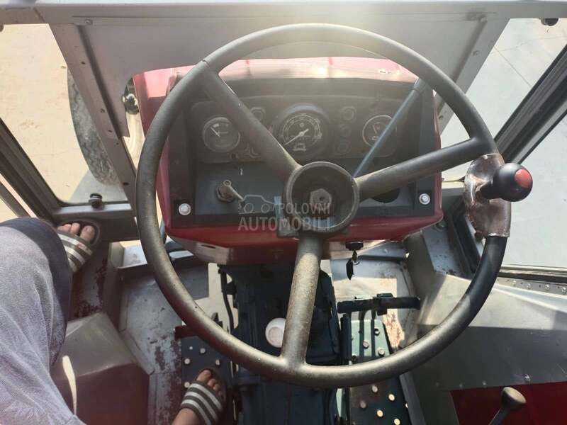 Universal 445