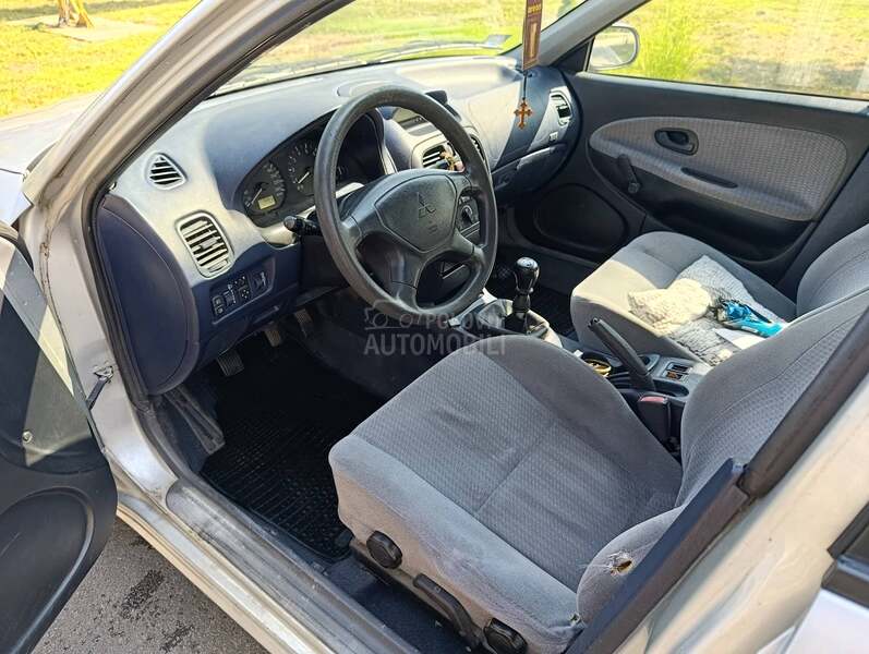 Mitsubishi Carisma 1.6 TNG