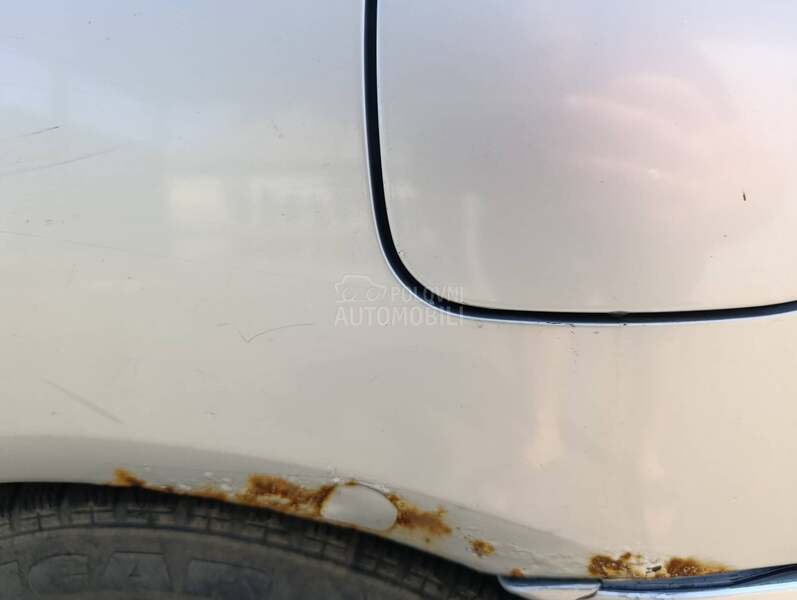 Mitsubishi Carisma 1.6 TNG