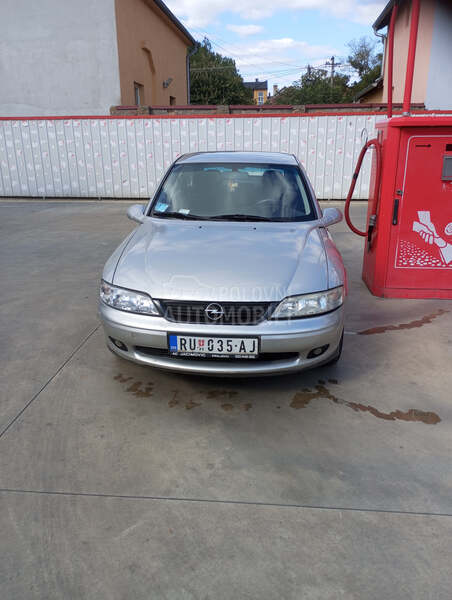 Opel Vectra B 