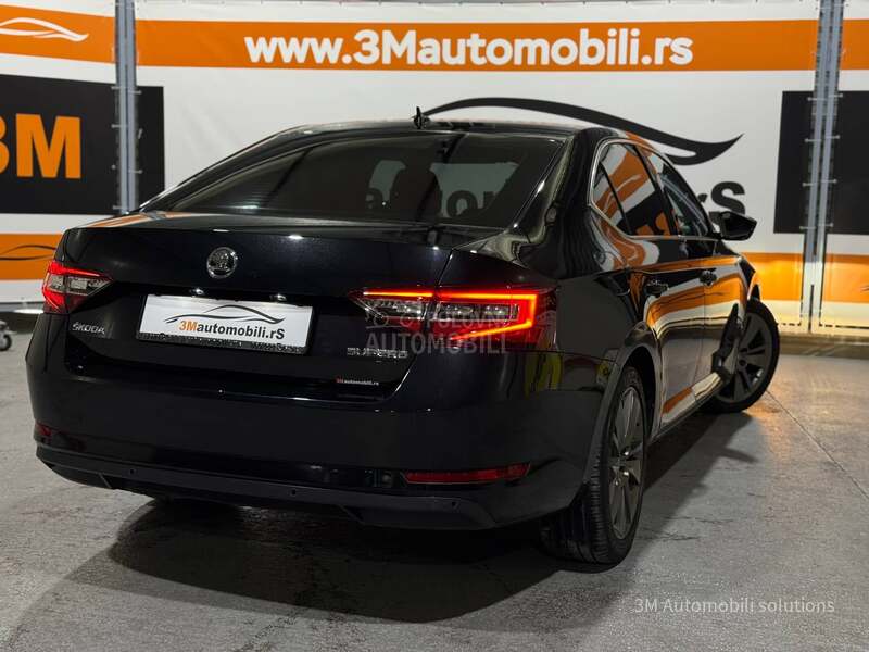 Škoda Superb 