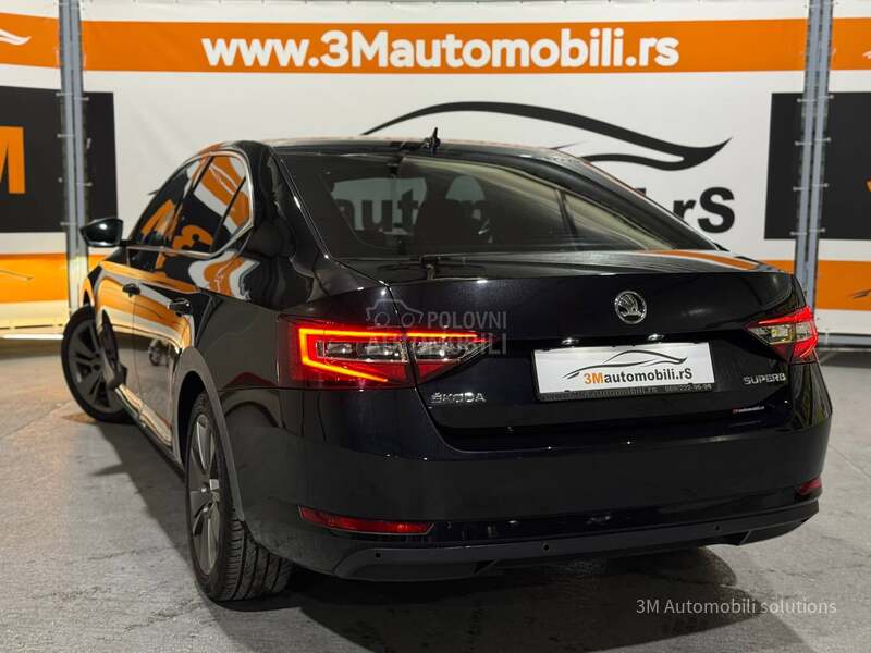 Škoda Superb 
