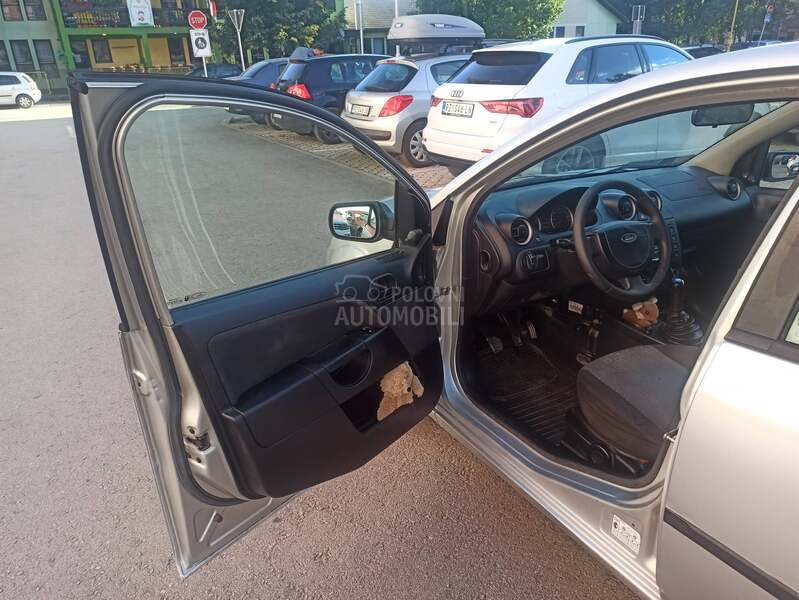 Ford Fiesta 1.4 hdi / DUG0 REGlS