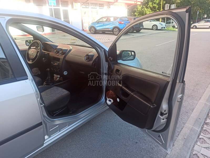 Ford Fiesta 1.4 hdi / DUG0 REGlS