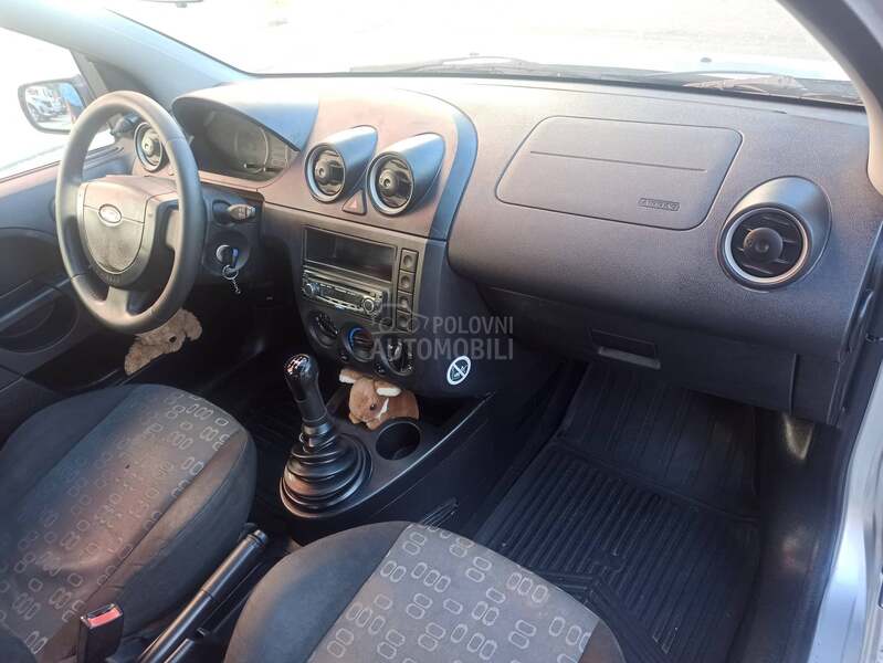 Ford Fiesta 1.4 hdi / DUG0 REGlS