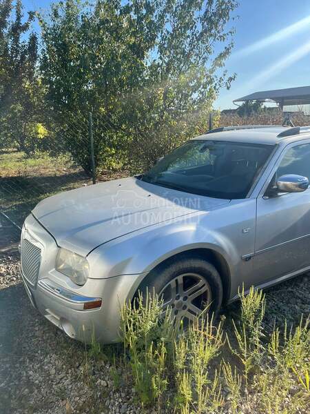 Chrysler 300C 5.7 HEMI