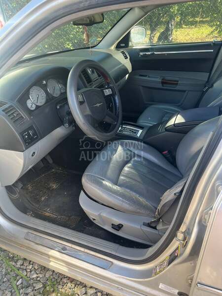 Chrysler 300C 5.7 HEMI
