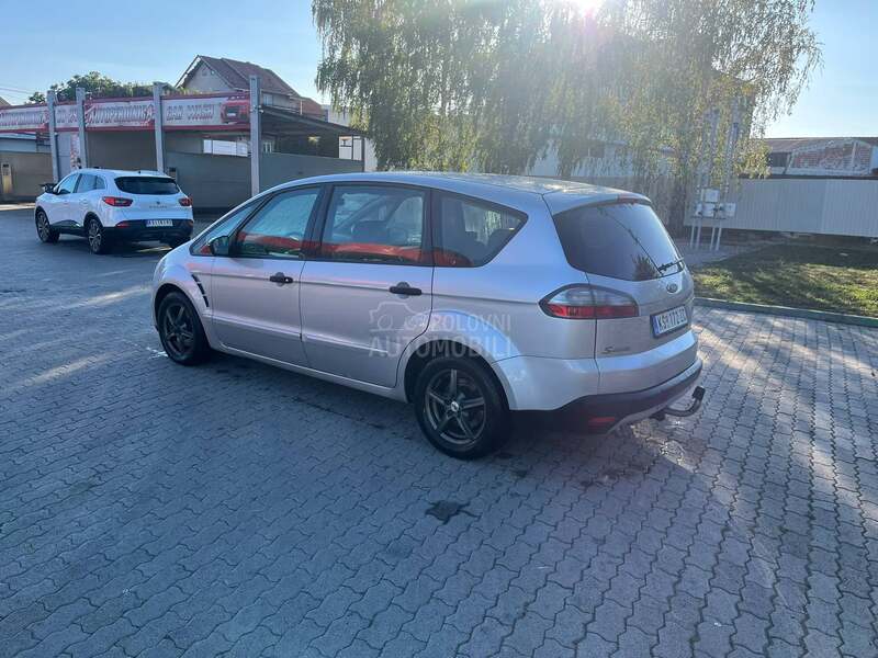 Ford S-Max 