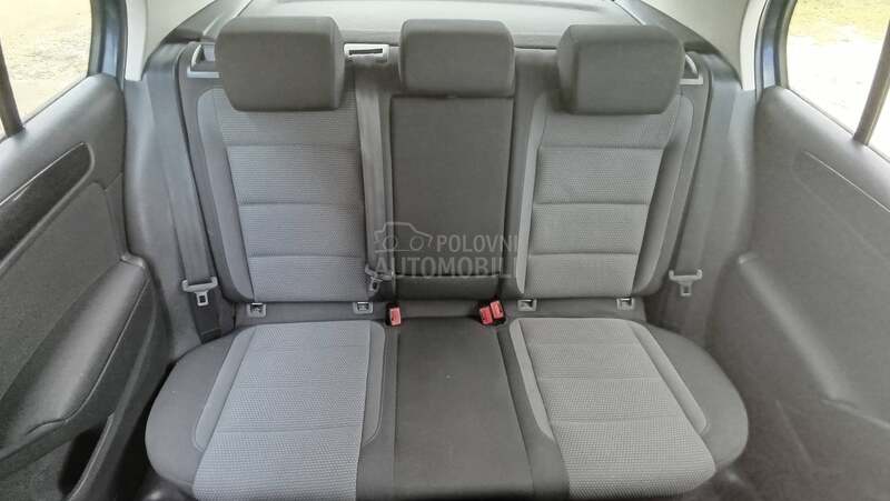 Volkswagen Golf 6 1,6TDI SPORTLINE