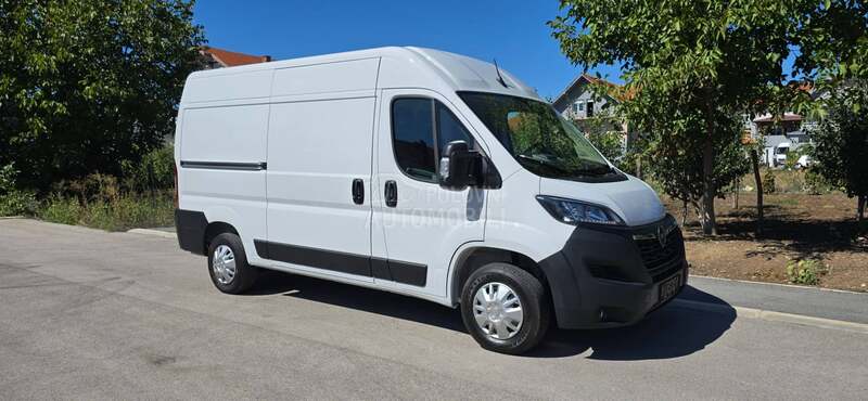 Opel Movano 