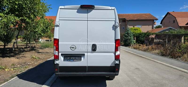 Opel Movano 