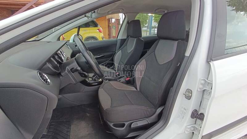 Peugeot 308 1.6HDI BUSSINES