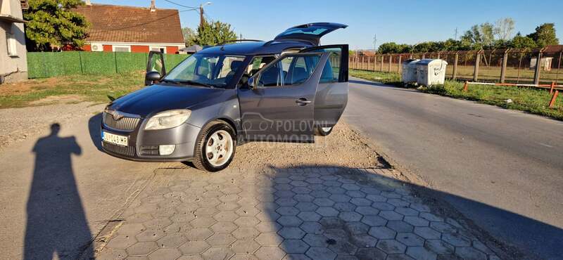 Škoda Roomster -L-E-P