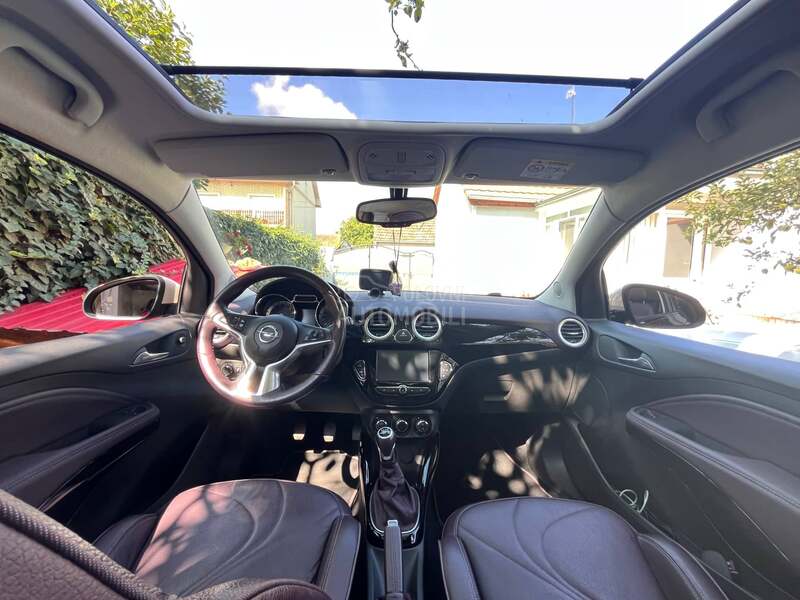 Opel Adam 