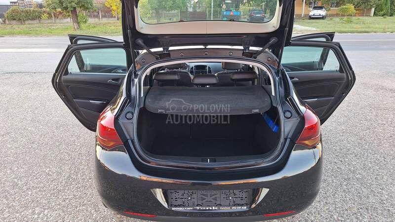 Opel Astra J 1.7 CDTI  COSMO