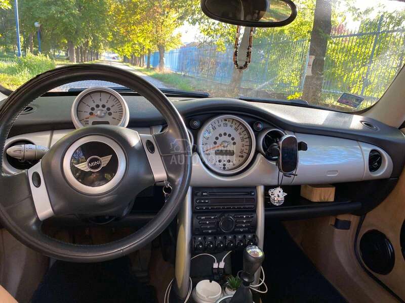 MINI Cooper 