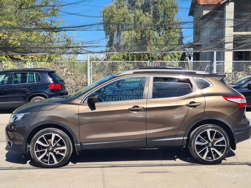 Nissan Qashqai 1.6 DCI PANO N A V I