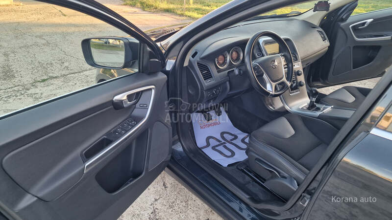 Volvo XC60 2.4 D3 AVD SUMUM