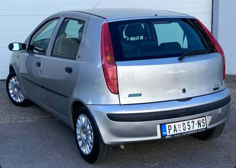 Fiat Punto 1.2b / NOBODY