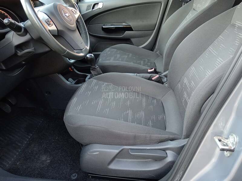 Opel Corsa D FABRIKA