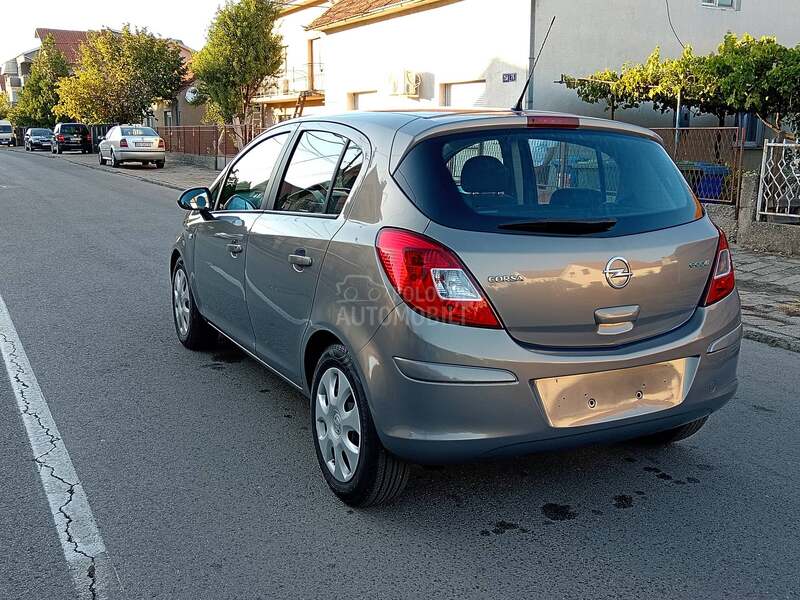 Opel Corsa D FABRIKA