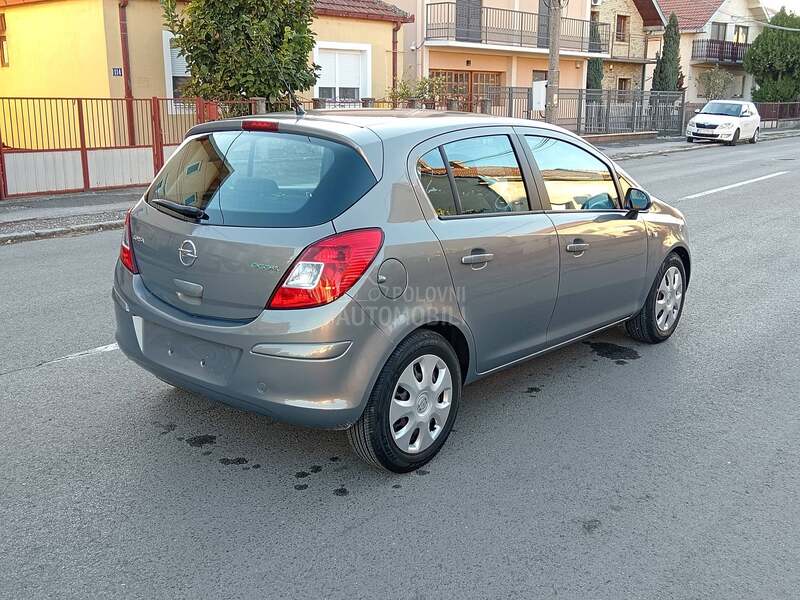 Opel Corsa D FABRIKA